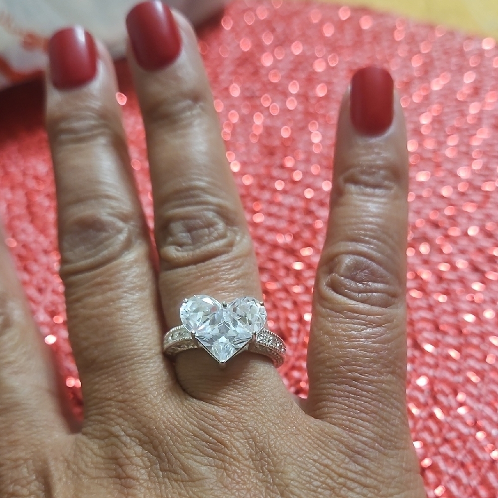 Fashion STERLING SILVER 925 Heart CZ Ring with Clear Stone Size 7